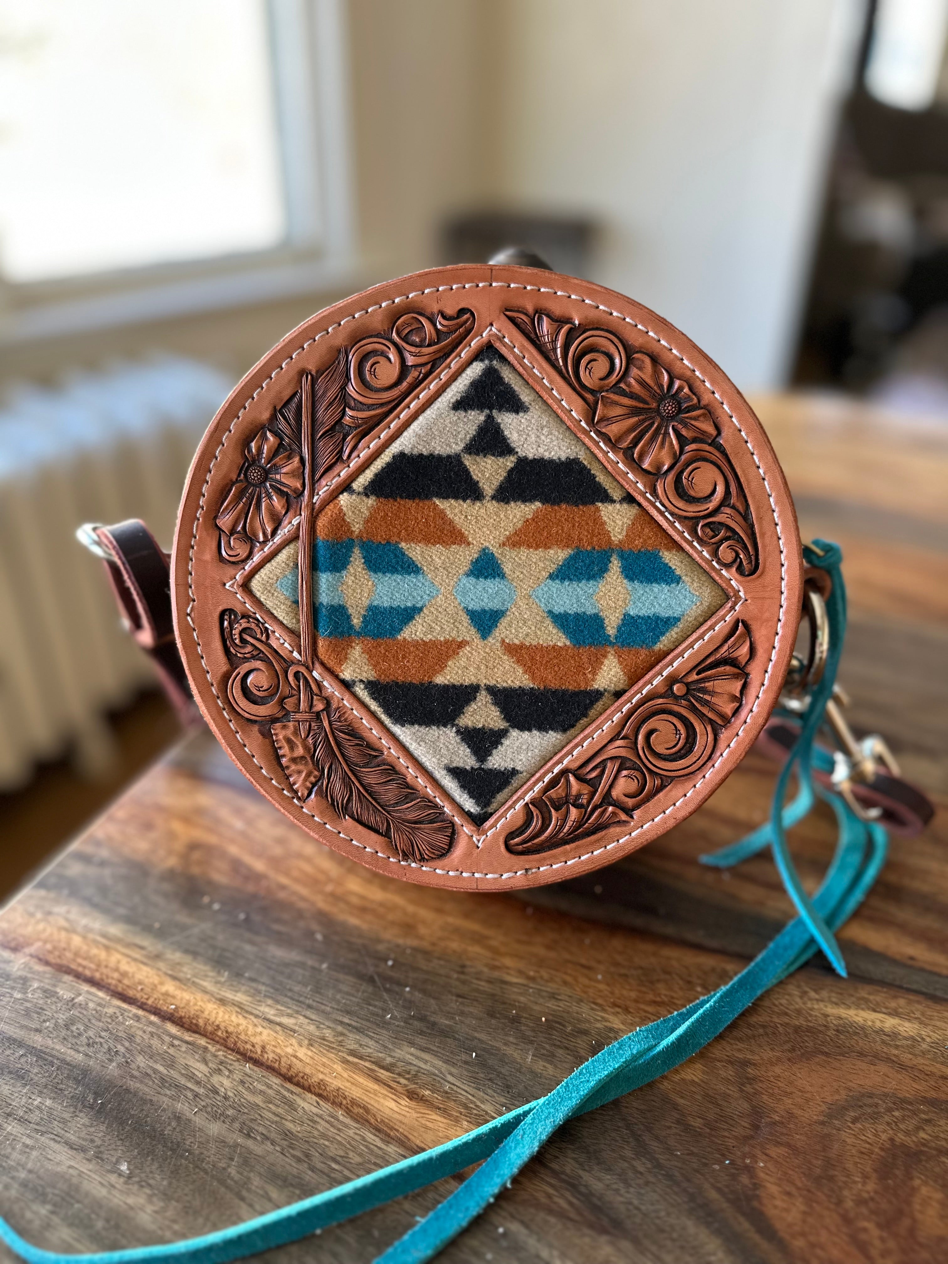 Mini rope can purse