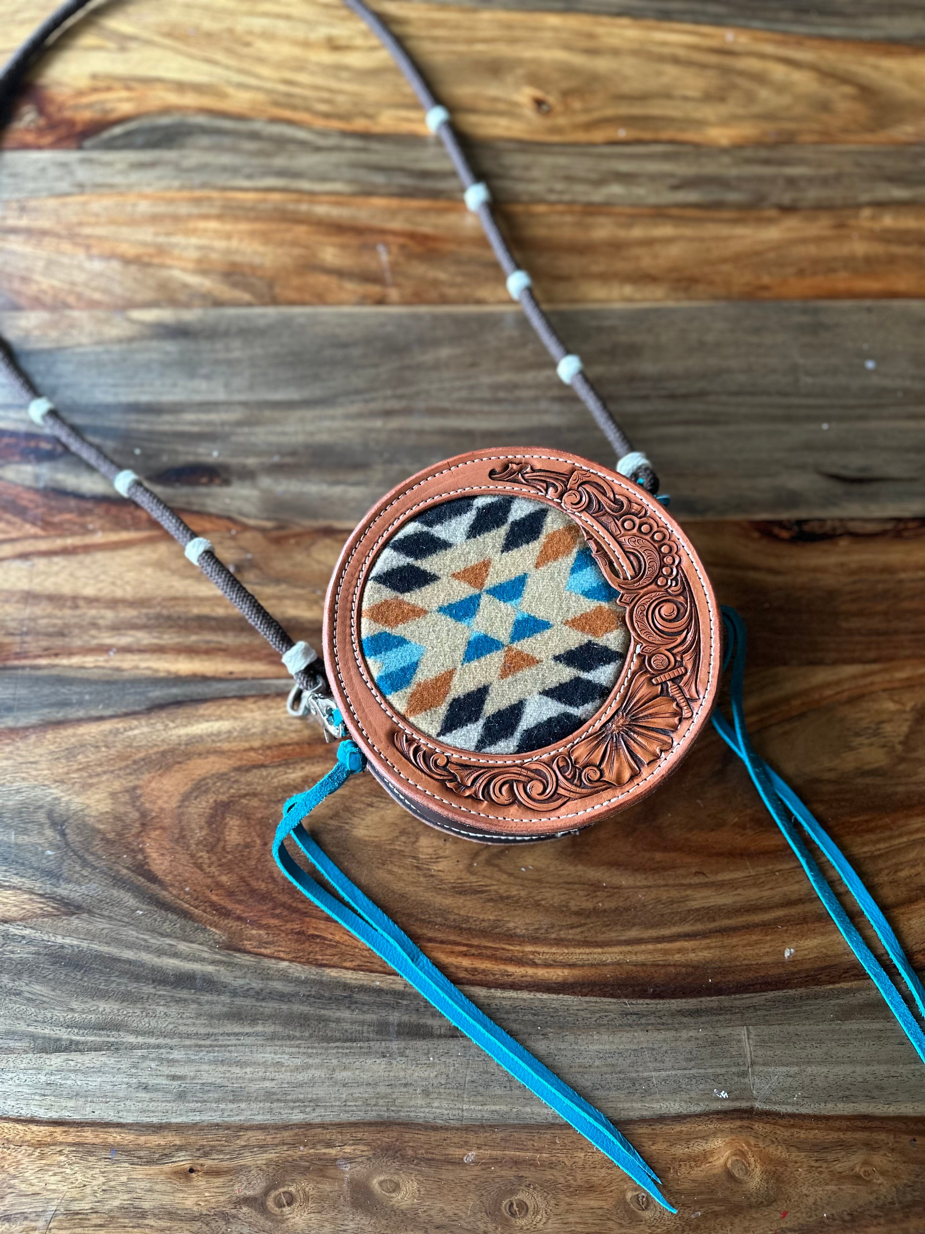 Mini rope can purse