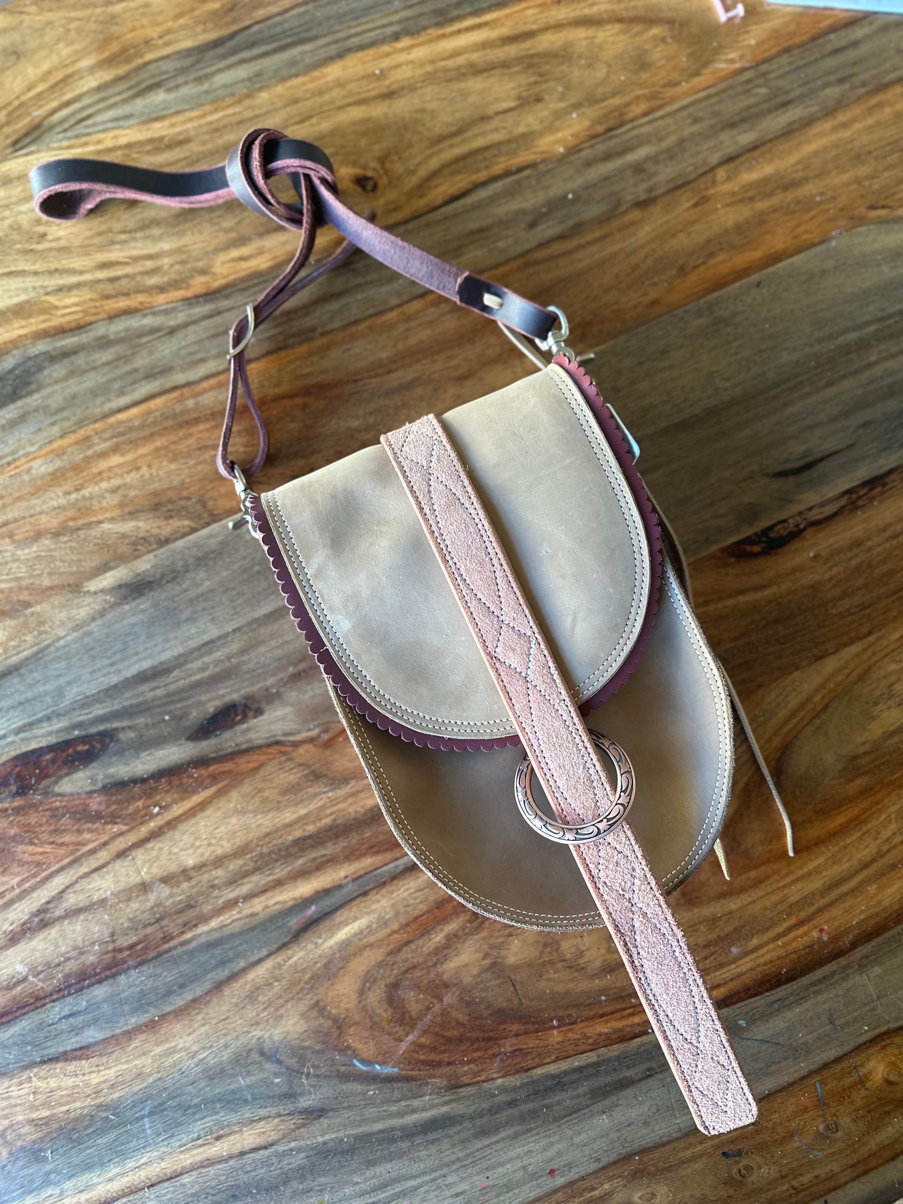 Chap pocket purse