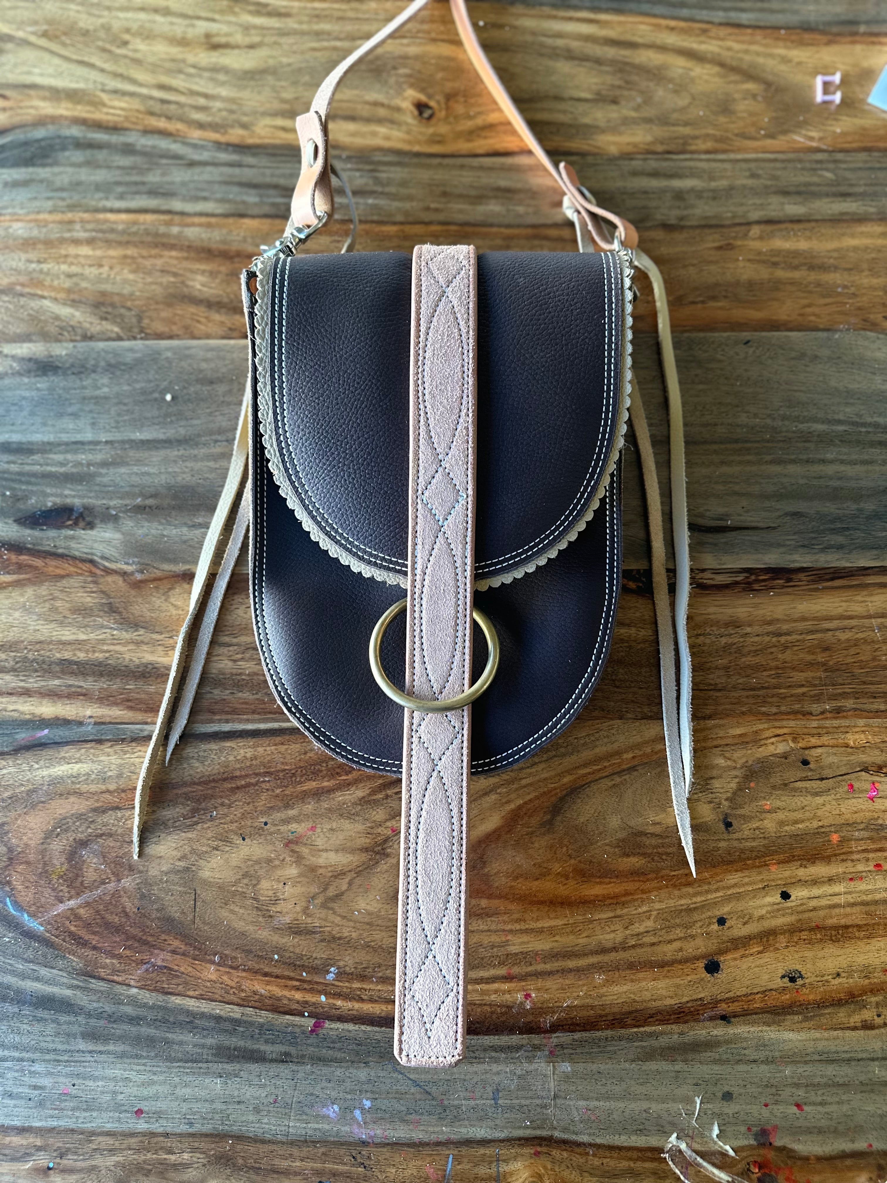Chap pocket purse