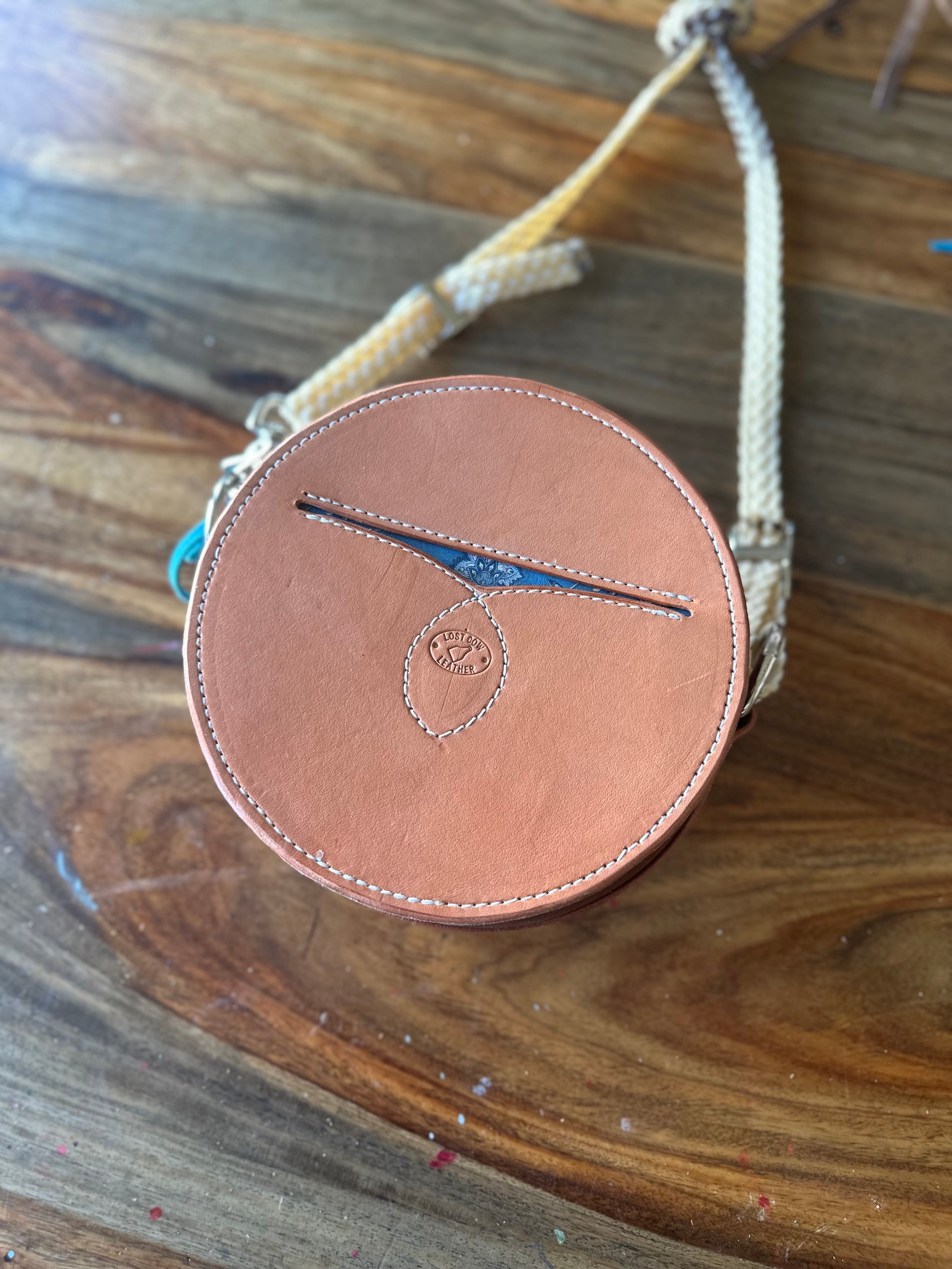 Mini rope can purse